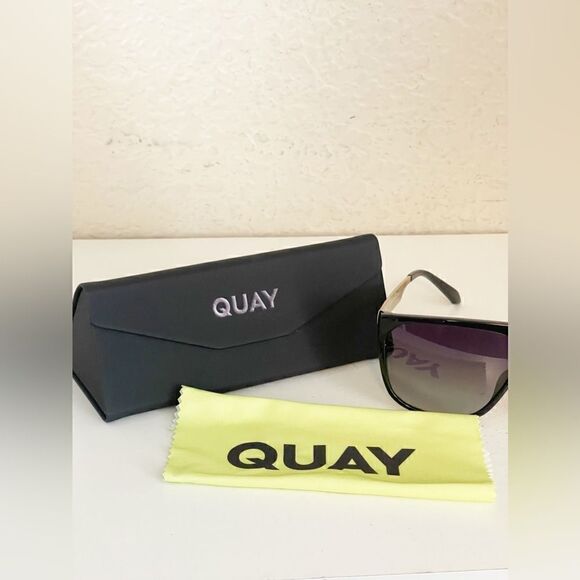 QUAY NO CURFEW POLARIZED black smoke oversized shield Sunglasses. NWT main image 11